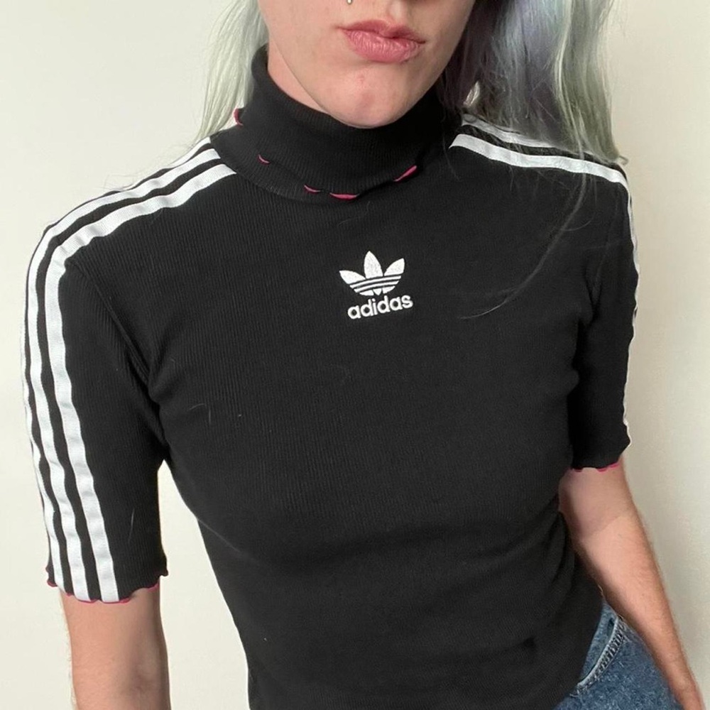 Adidas black pink tee size S